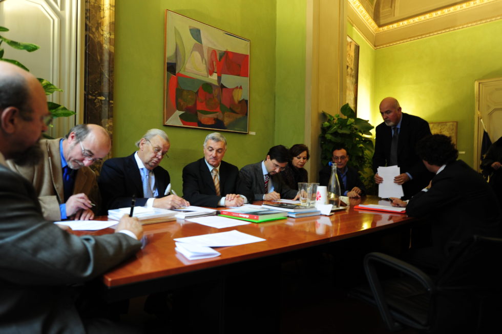 Firma della dichiarazione di intenti per il restauro delle Gualchiere nel Settembre 2009
