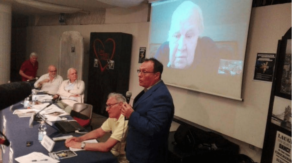 The conference at the Circolo delle Vie Nuove: from left, Franco Cardini, Guido Vannini, Leonardo Rombai, Pietro Laureano. In the background, Michael Carrington of Vie Nuove.